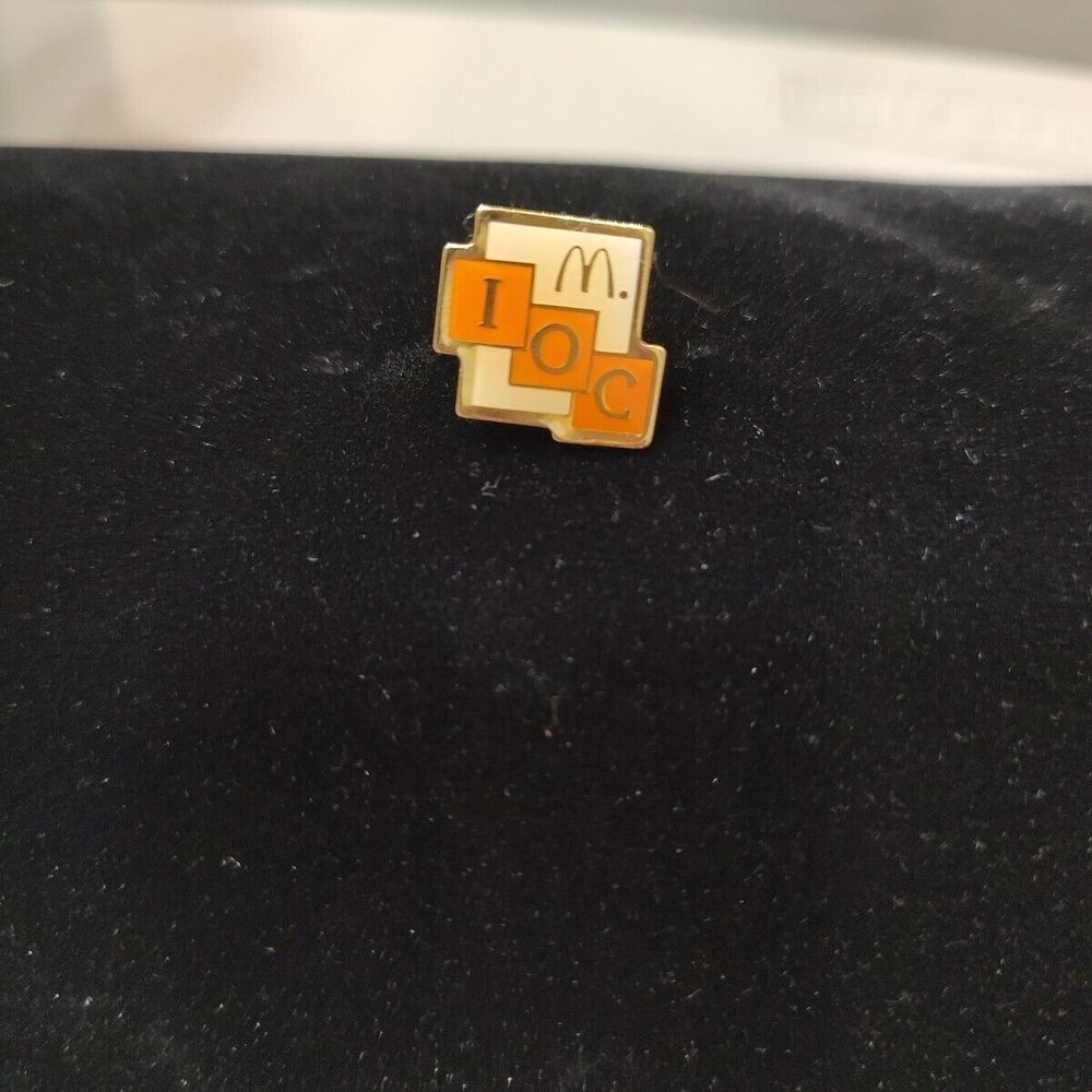 Vtg McDonald's International  Olympics‎ Pin USA Enamel Lapel Clutch Back
